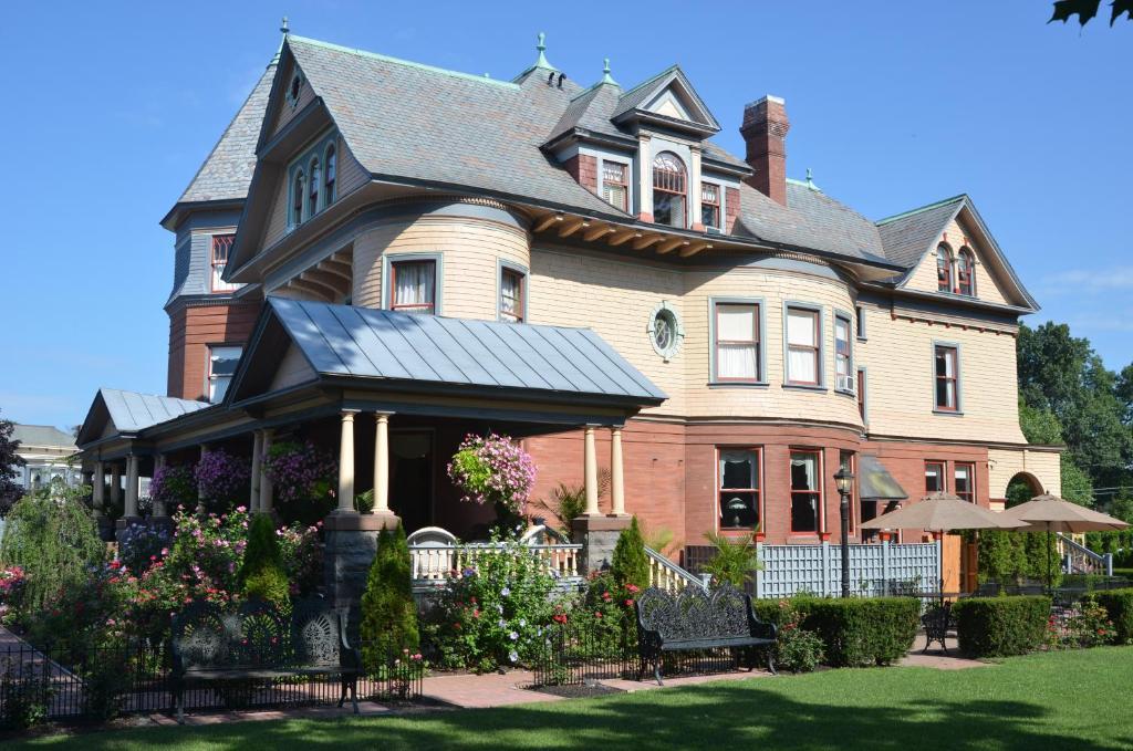 Union Gables (Adults Only) Hotel Saratoga Springs Exterior photo