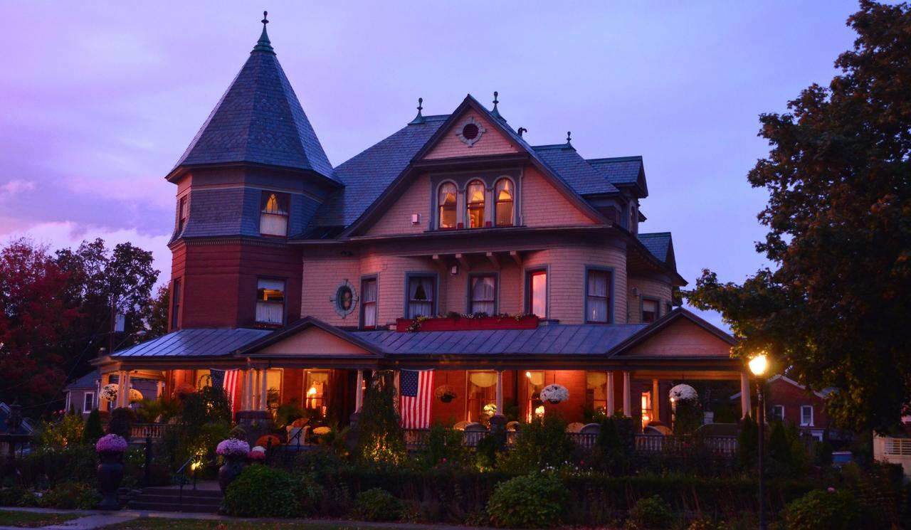 Union Gables (Adults Only) Hotel Saratoga Springs Exterior photo